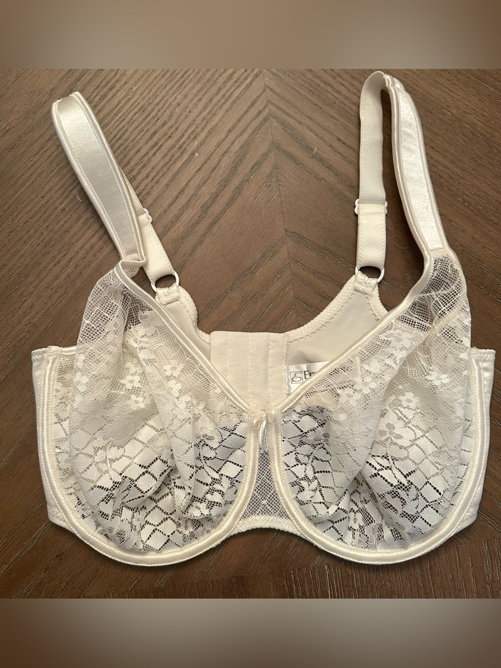 Empreinte Melody Underwire Seamless Bra Ivory Lace Full Cup Size 32F US/UK
